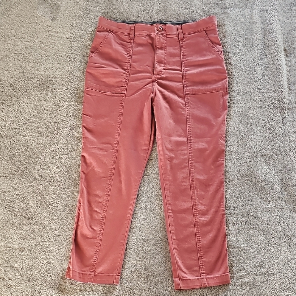 Lee High Rise Cropped Pants